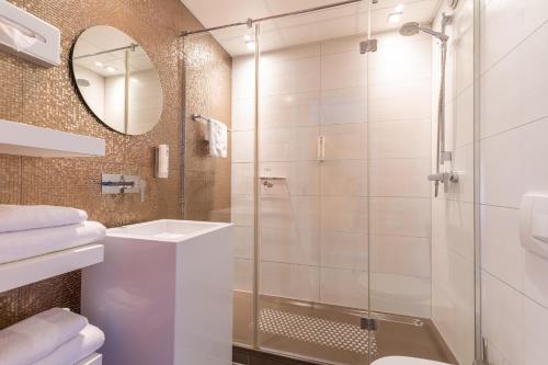 Amrâth Airport Hotel Rotterdam - About Your Stay