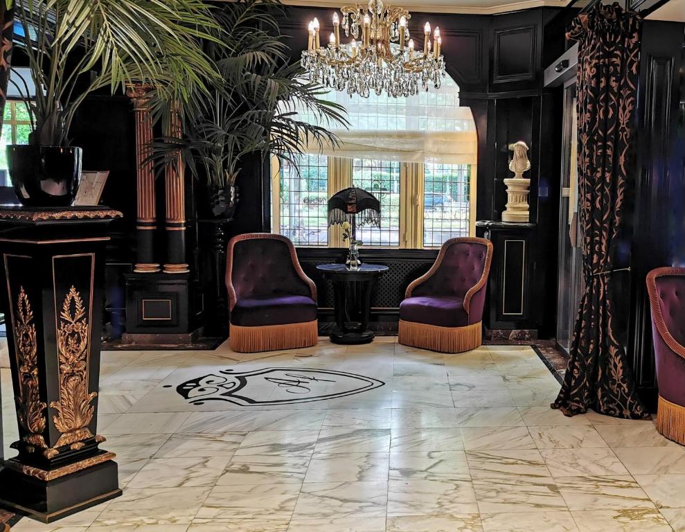 Apollofirst Boutique Hotel Review