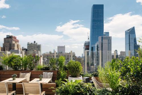Arlo Midtown - About Your Stay