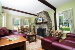 Bark Eater Inn - About Your Stay