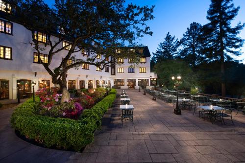 Benbow Historic Inn - About Your Stay