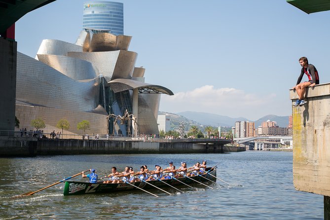 Bilbao City and Guggenheim Museum Small Group Tour - Key Points