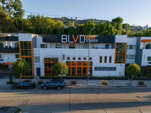 BLVD Hotel & Studios- Walking Distance to Universal Studios Hollywood Review