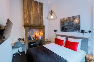 Boutique Hotel ZIES - About Your Stay