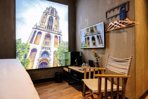 City Center Lodge Utrecht - About Your Stay