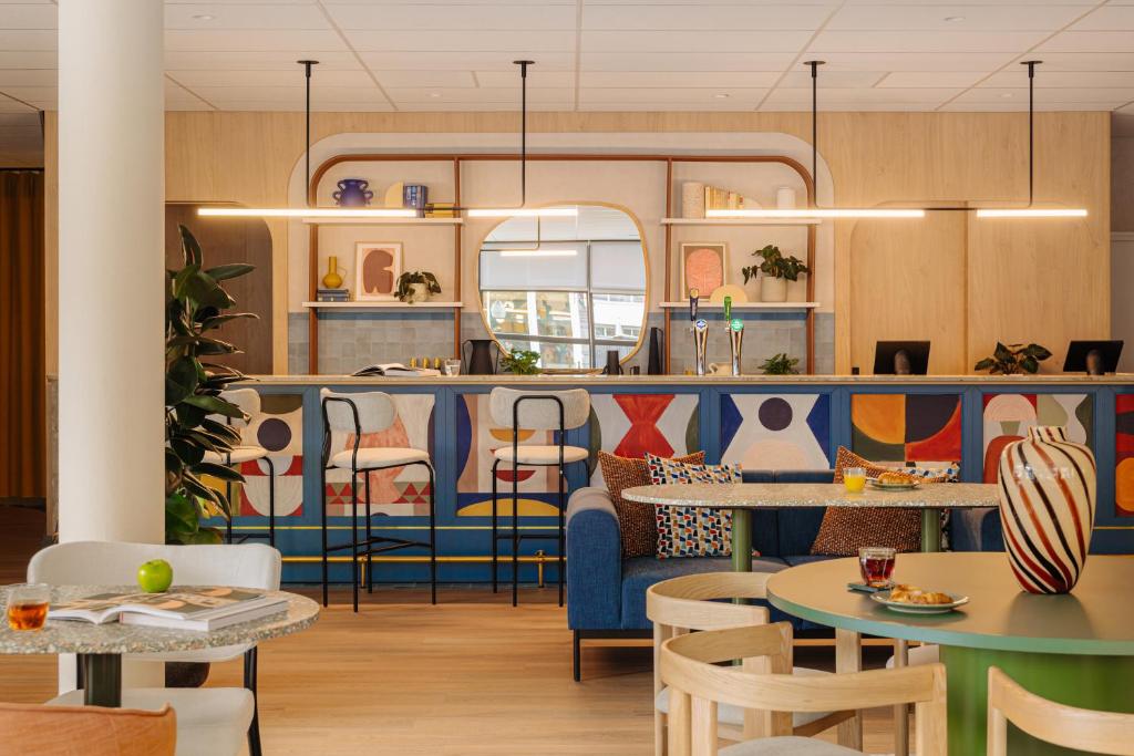 City Hotel Hengelo - About Your Stay