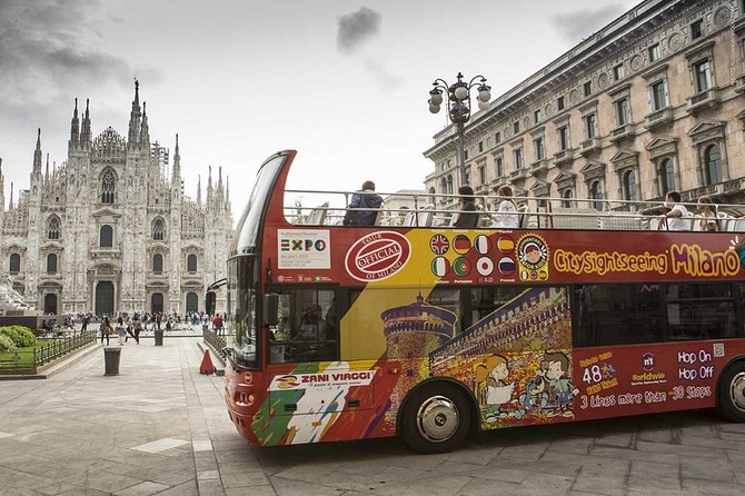 City Tour Bus Turistic With Cathedral Guided
