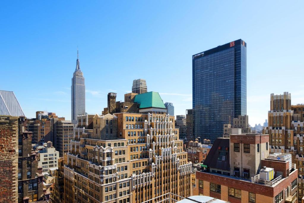 Courtyard by Marriott Times Square West Review