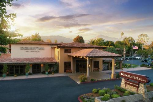 DoubleTree by Hilton Claremont - About Your Stay