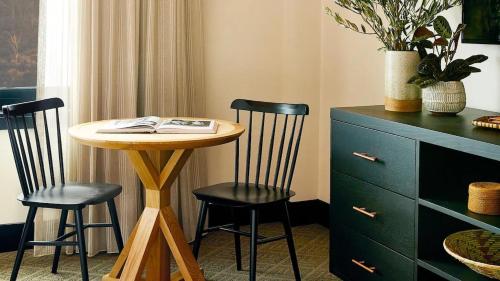 El Capitan Hotel - About Your Stay
