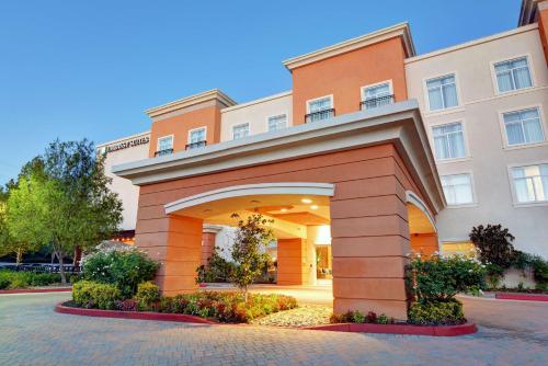 Embassy Suites Valencia Review