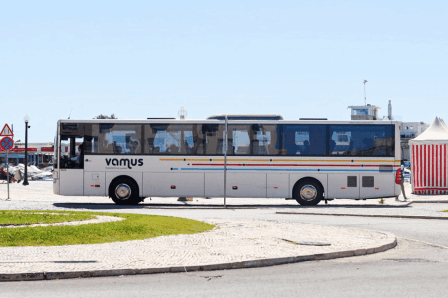 Faro Airport: Comfortable Bus Transfer To/From Portimão
