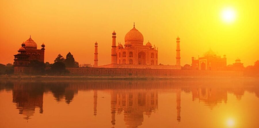 From Delhi: Same Day Priavte Taj Mahal Tour