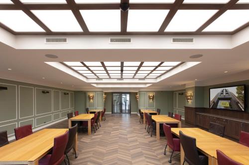 Grand Hotel Valies - About Your Stay