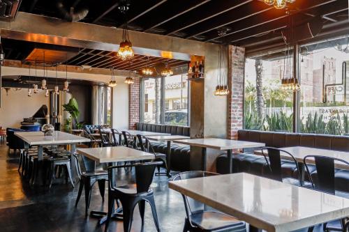 H by H Hospitality Review