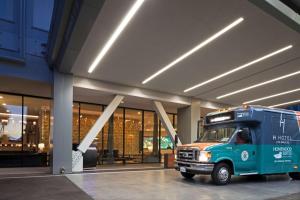 H Hotel Los Angeles, Curio Collection By Hilton - About Your Stay