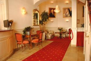 Hotel De Gulden Waagen - About Your Stay