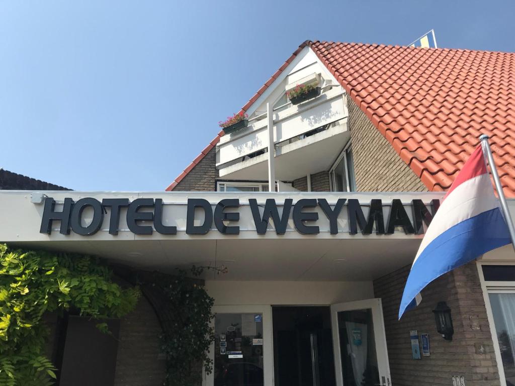 Hotel De Weyman - About Your Stay