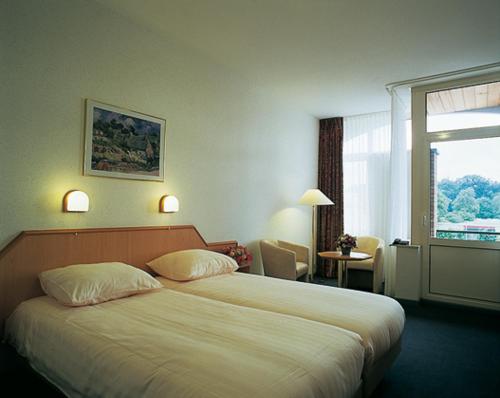 Hotel Dekkers - About Your Stay