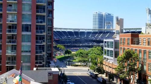 Hotel Indigo San Diego - Gaslamp Quarter, an IHG Hotel - About Your Stay