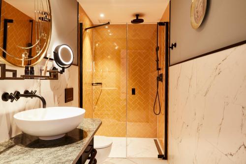 Hotel Indigo The Hague - Palace Noordeinde, an IHG Hotel - About Your Stay