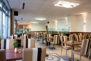 Hotel Kings Court - About Your Stay