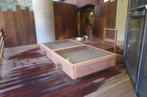 Hotel Manyotei - Key Points