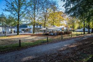 Hotel Mennorode - About Your Stay