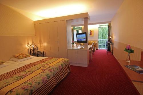 Hotel Oolderhof - About Your Stay