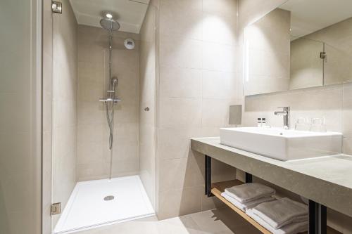 Hotel Rosveld - About Your Stay