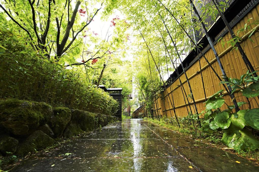 Kazahaya Hotel - Key Points