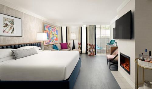 Le Parc at Melrose - About Your Stay