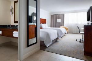 Los Angeles Marriott Burbank Airport - About Your Stay