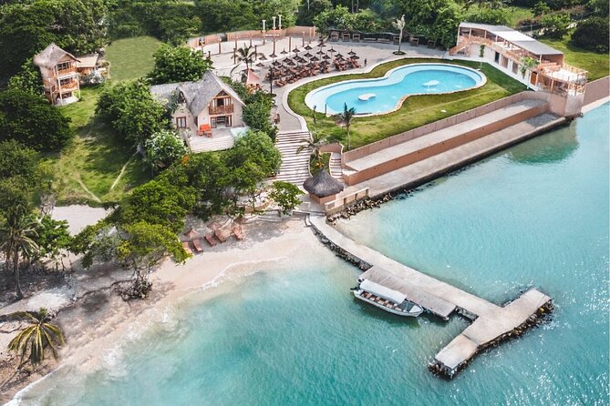 Luxury Day in Tierra Bomba Exclusive Tour to the Best Beach Club - Key Points