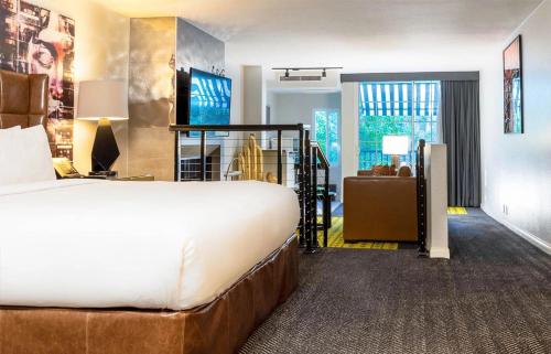 Montrose at Beverly Hills - About Your Stay