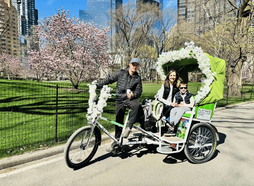 NYC: Central Park Rickshaw Tour / Private and Guided