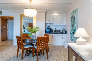 Pacific Terrace Hotel - About Your Stay