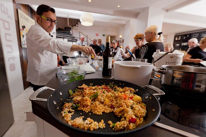 Paella and Tapas Cooking Workshop in Madrid - Key Points