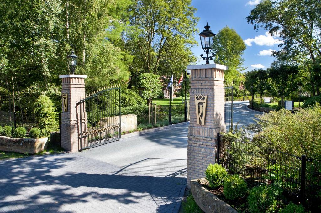 Parkhotel De Wiemsel Review