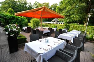 Parkhotel Tjaarda - About Your Stay