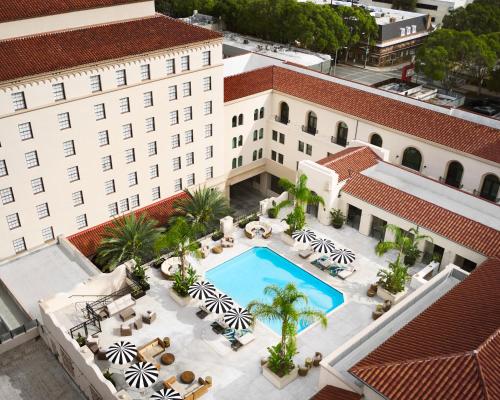 Pasadena Hotel & Pool - About Your Stay