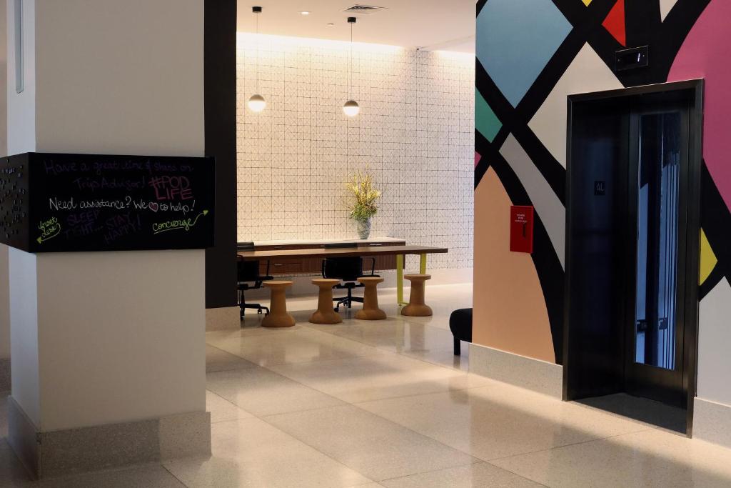 Pod Times Square Review