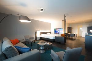 Postillion Hotel Dordrecht - About Your Stay