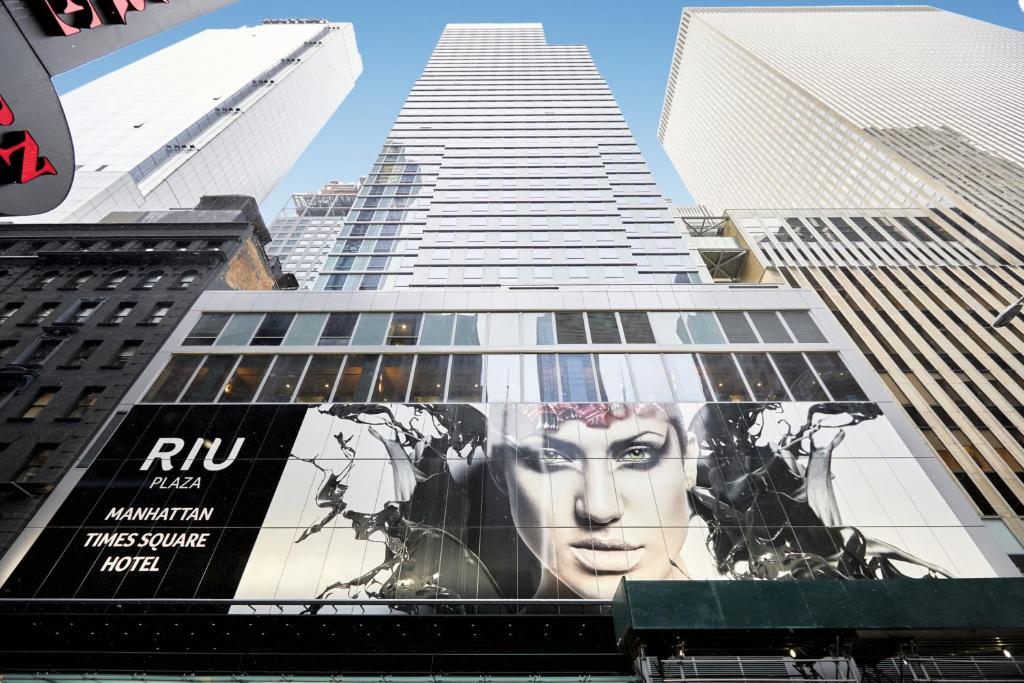 Riu Plaza Manhattan Times Square - About Your Stay