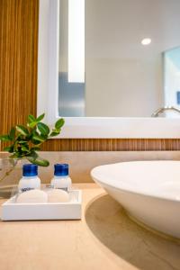 Riviera Resort Palm Springs - About Your Stay