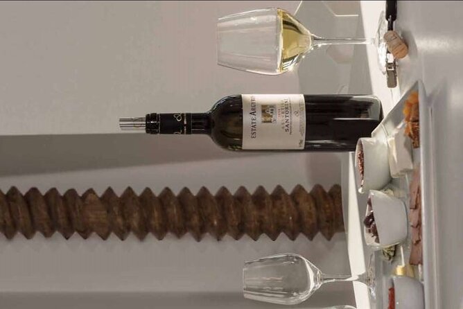 Santorini Wine Delights: Sightseeing and Wine Tasting Bliss