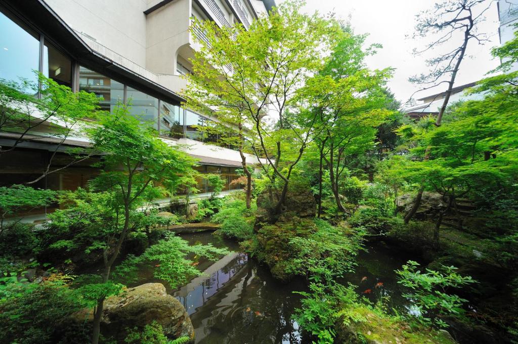 Senkeien Tsukioka Hotel - Key Points