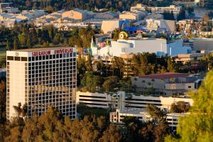 Sheraton Universal - About Your Stay