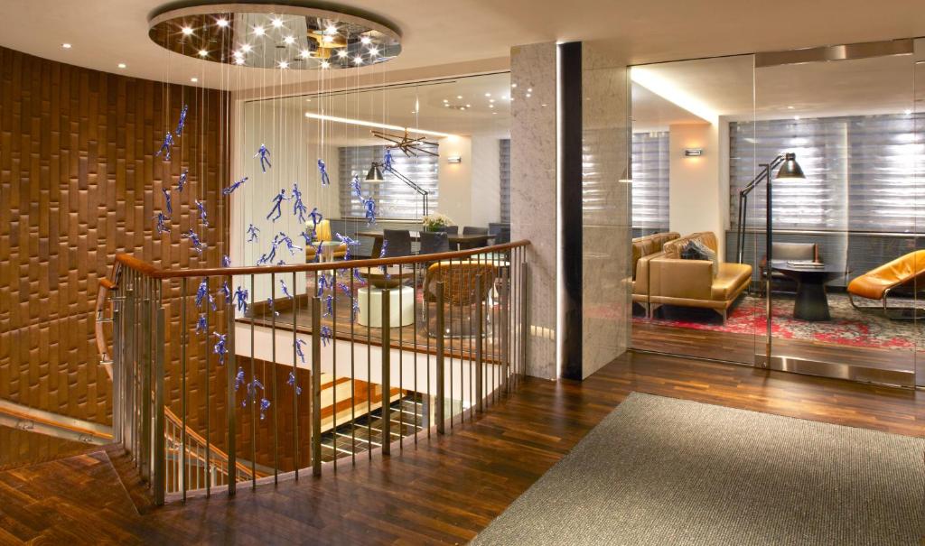 The Fifty Sonesta Hotel New York Review