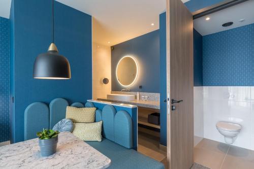 Van Der Valk Hotel Venlo - About Your Stay